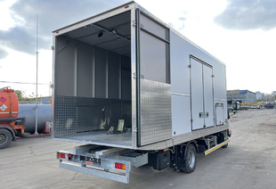 ЭВАКУАТОР HINO 300-730L СДВИЖНОЙ ФУРГОН 6,33×2,6×2,53 м